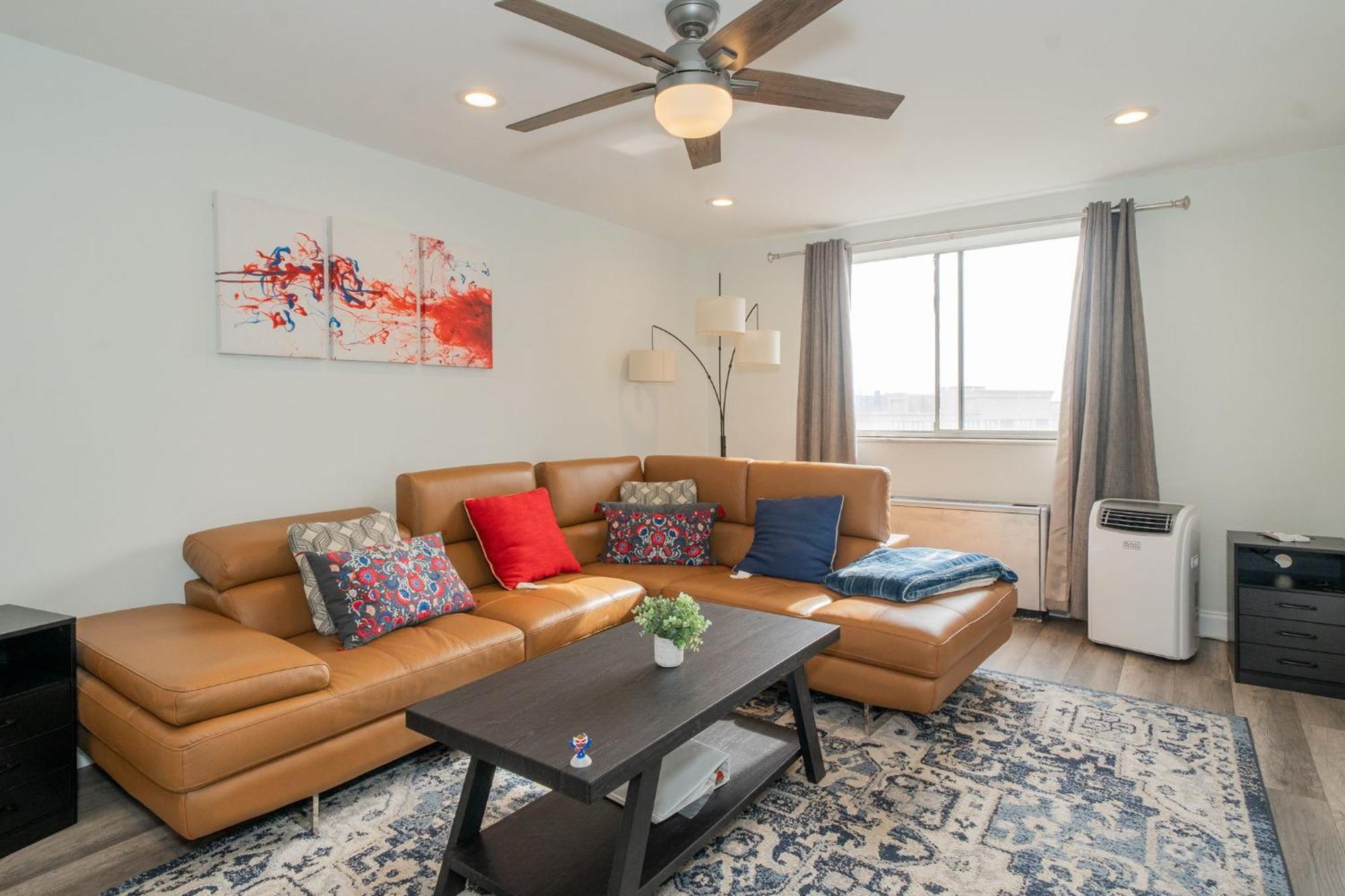 Just Renovated 3 Br/2Bath/ Parking+ Downtown View Apartment Atlanta Ngoại thất bức ảnh