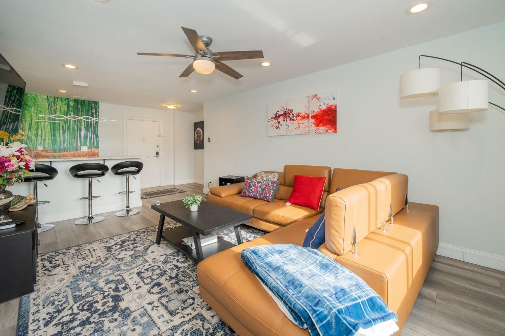 Just Renovated 3 Br/2Bath/ Parking+ Downtown View Apartment Atlanta Ngoại thất bức ảnh