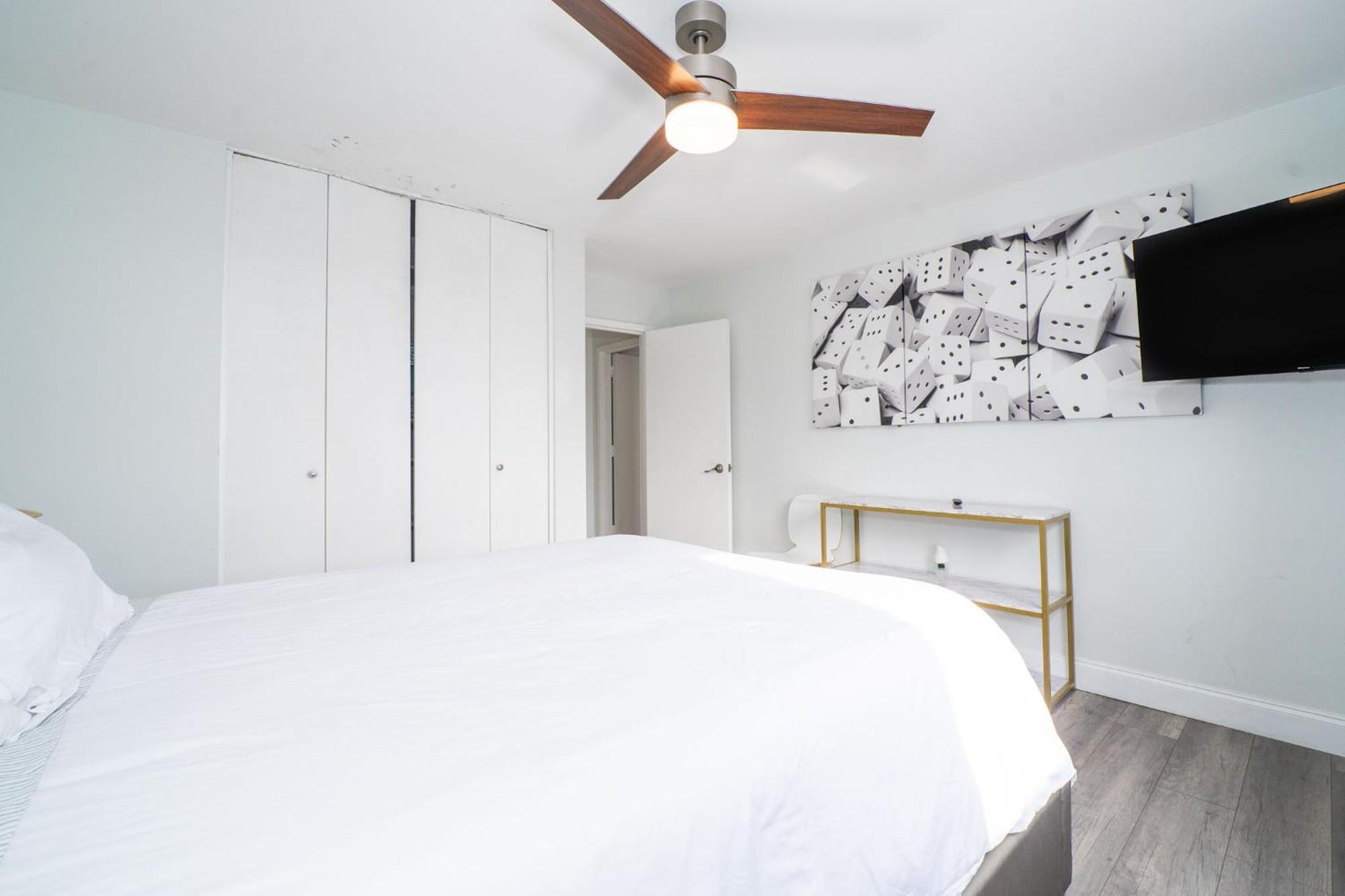 Just Renovated 3 Br/2Bath/ Parking+ Downtown View Apartment Atlanta Ngoại thất bức ảnh