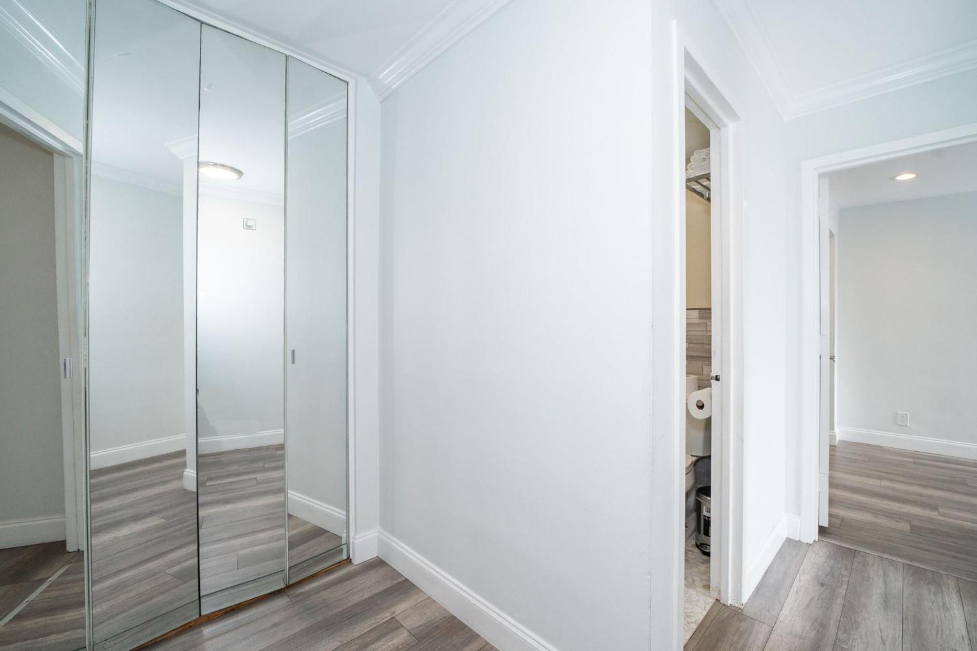 Just Renovated 3 Br/2Bath/ Parking+ Downtown View Apartment Atlanta Ngoại thất bức ảnh